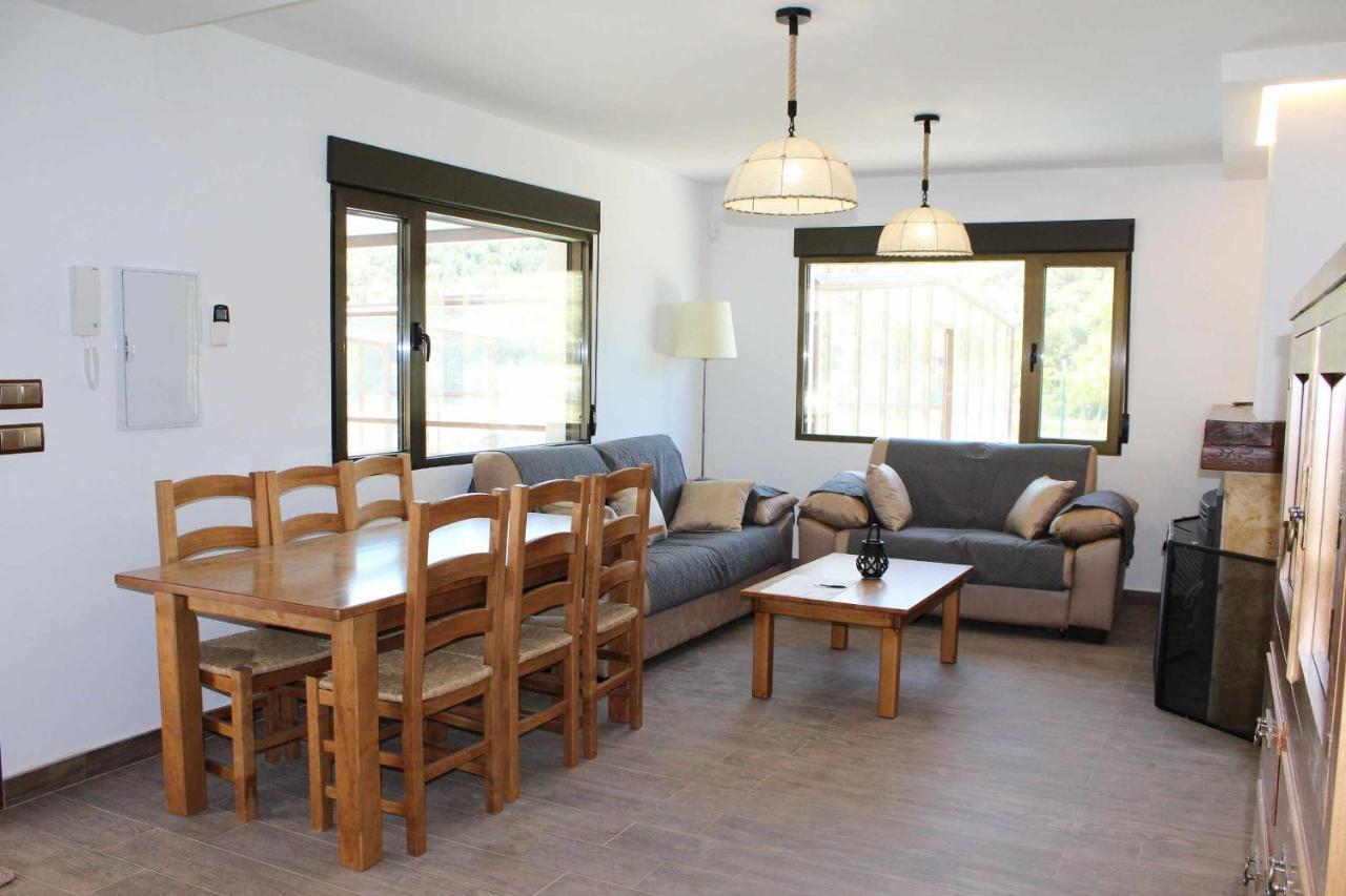Casas Rurales Laguna La Tinaja 오사 데 몬티엘 외부 사진