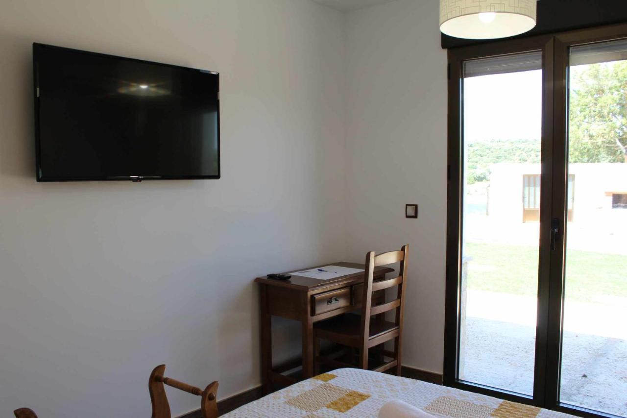 Casas Rurales Laguna La Tinaja 오사 데 몬티엘 외부 사진