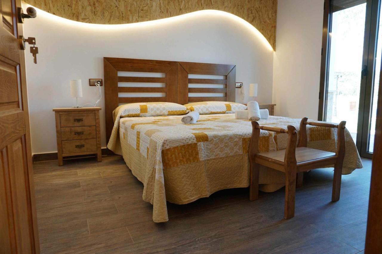 Casas Rurales Laguna La Tinaja 오사 데 몬티엘 외부 사진