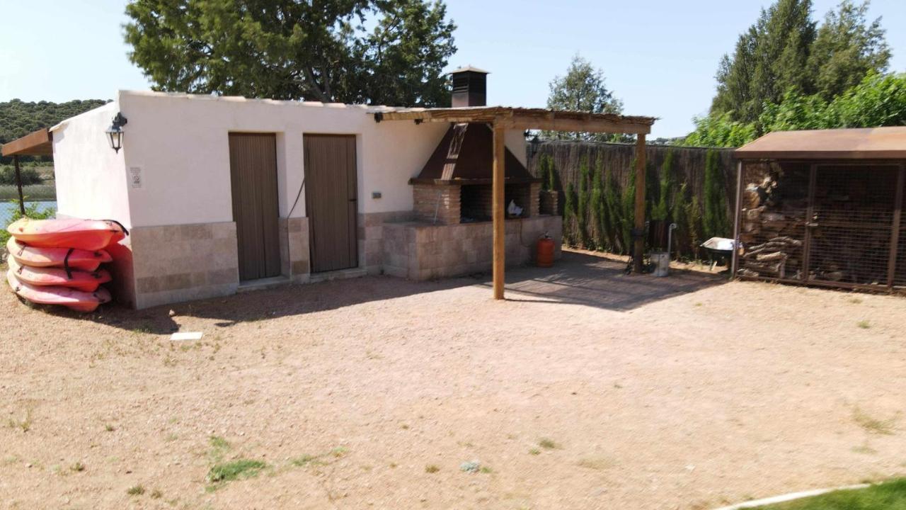 Casas Rurales Laguna La Tinaja 오사 데 몬티엘 외부 사진