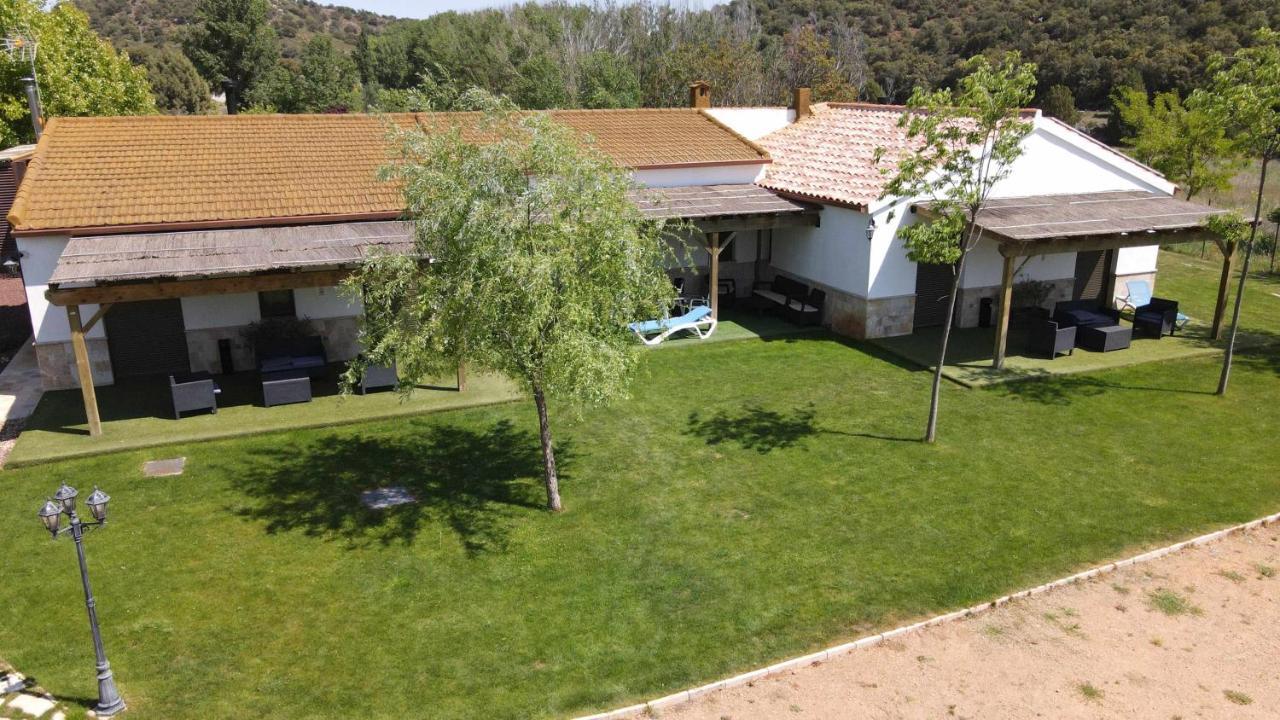 Casas Rurales Laguna La Tinaja 오사 데 몬티엘 외부 사진