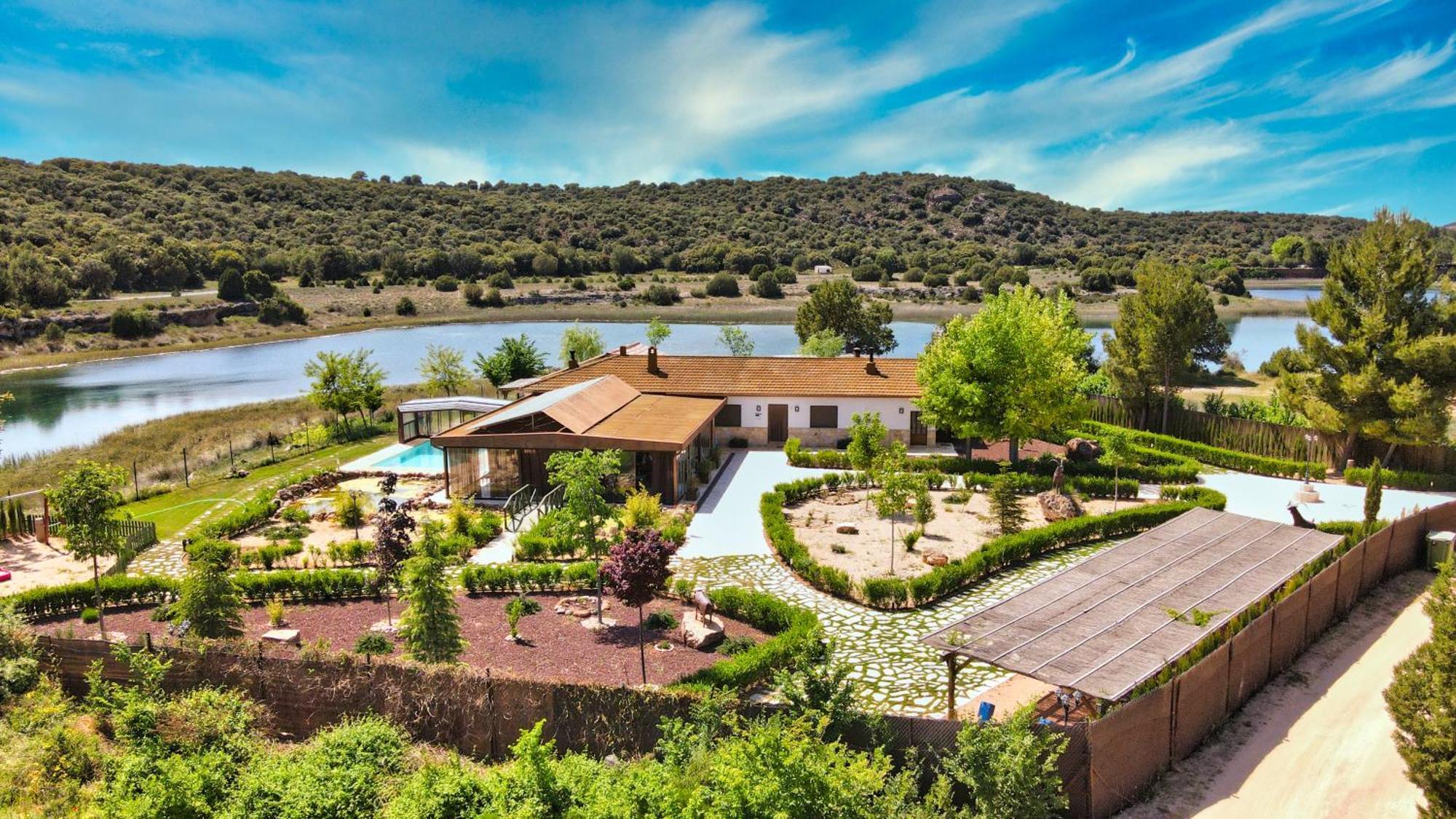 Casas Rurales Laguna La Tinaja 오사 데 몬티엘 외부 사진